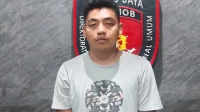 Kota Bekasi - Terduga pelaku pembunuh terapis SPA berinisial SM ditangkap Polda Metro Jaya. Foto: Ist