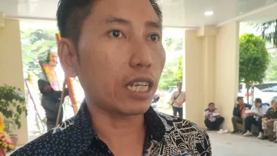 Kabupaten Bekasi - Plt Executive Committee (Exco) Partai Buruh Kabupaten Bekasi, Suparno.