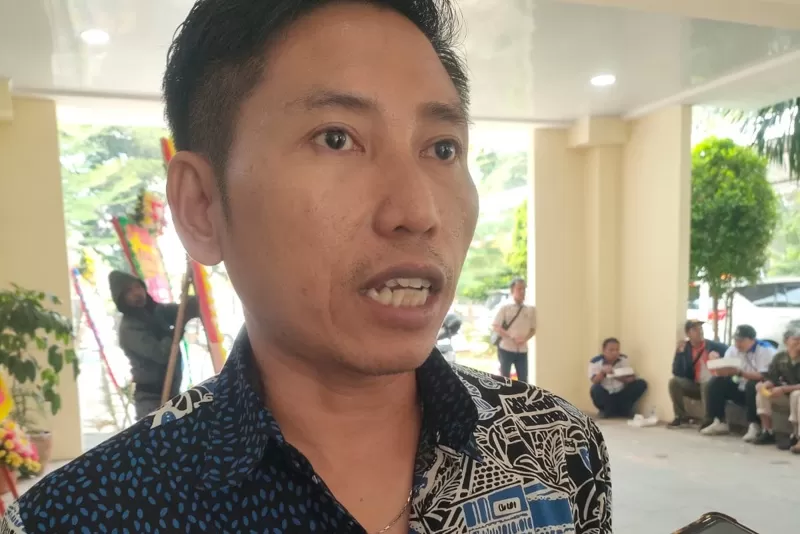 Kabupaten Bekasi - Plt Executive Committee (Exco) Partai Buruh Kabupaten Bekasi, Suparno.