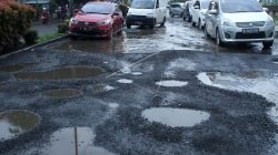 Kabupaten Bekasi - Kondisi Jalan Rusak di Kabupaten Bekasi