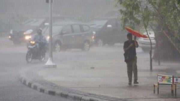 Bekasi - Cuaca extream intai Bekasi