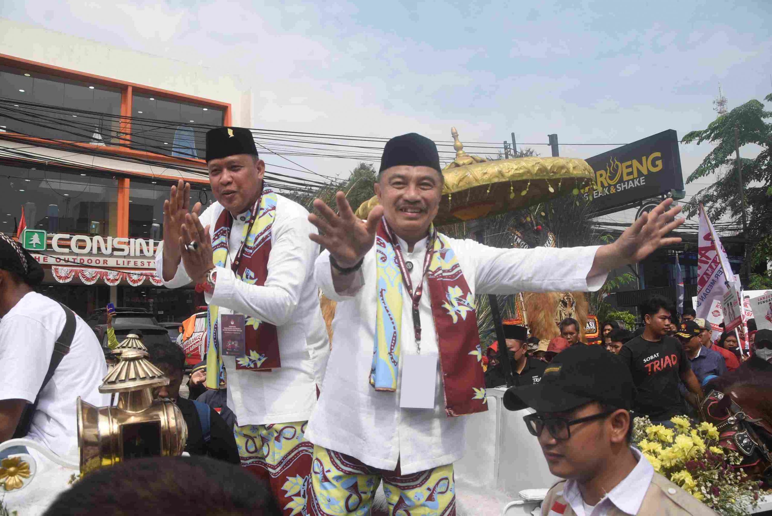 Kota Bekasi - Tri Adhianto - Harris Bobihoe. Foto: Ist