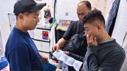 Kabupaten Bekasi - Polisi menangkap pelaku peniuan penjualan Apple Watch kepada mahasiswa di Cikarang Barat. Foto: Ist/Gobekasi.id.