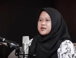 Tangis Guru Honorer Bekasi di DPR, Upah di Bawah UMR, Nyambi Jadi Buruh Cuci hingga Usul Badan Guru Nasional