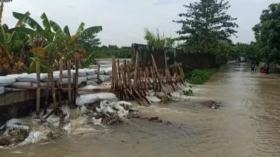 Kabupaten Bekasi - Tanggul jebol di SUngai CItarum membuat warga sekitar Muaragembong kebanjiran yan beralngusung nyaris satu bulan. Foto: Ist/Gobekasi.id.