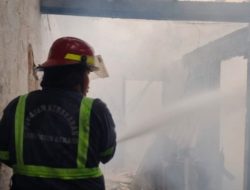 Dua Rumah Kontrakan Terbakar di Tambun Utara, Satu Penghuni Tewas