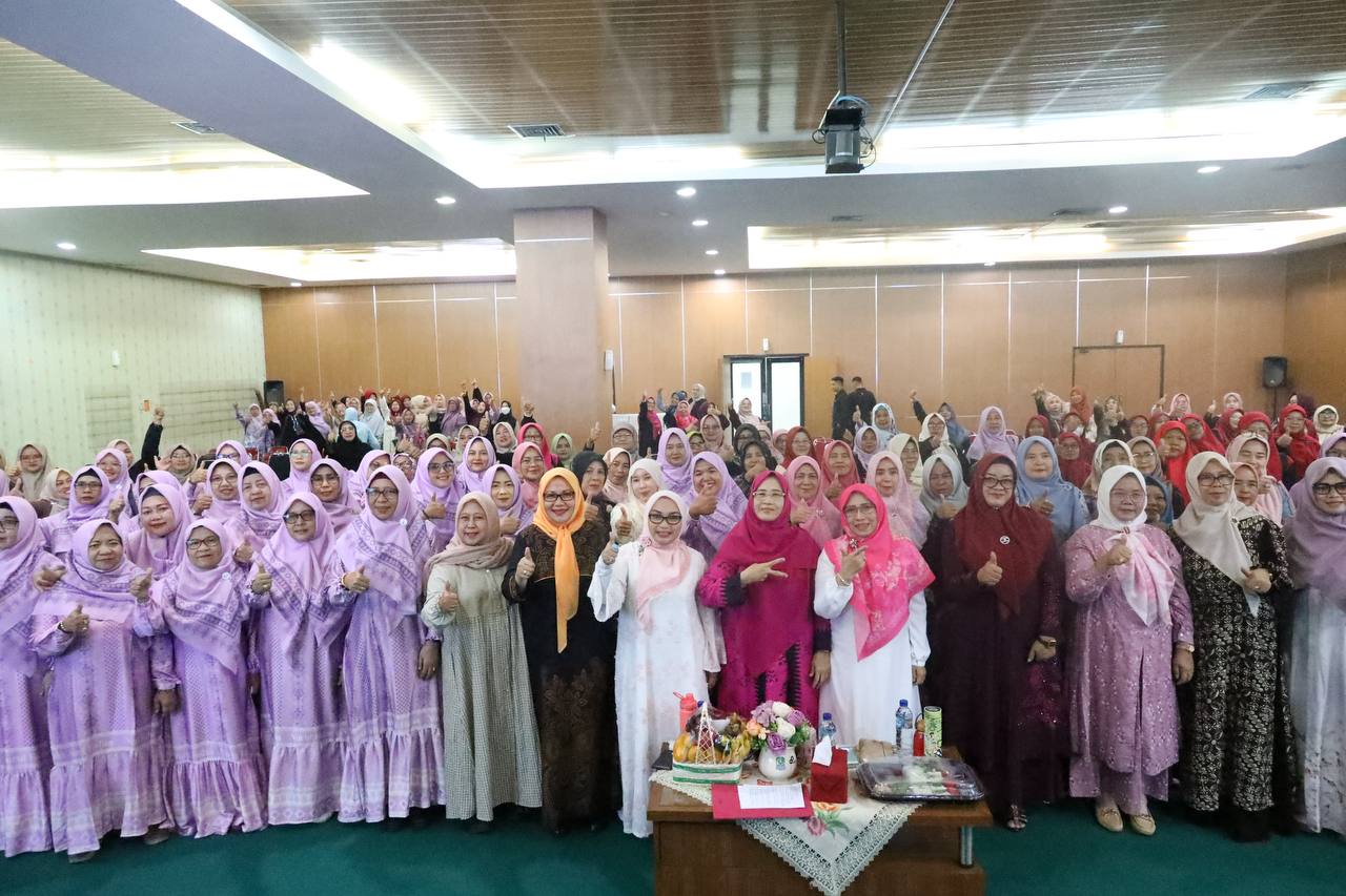 Kota Bekasi - Pengajian rutin gabungan bertema Bersihkan Hati Menyambut Bulan Suci Ramadhan di Aula Nonon Sonthanie, Kota Bekasi, Jumat (6/2/2026). Foto: Ist/Gobekasi.id.