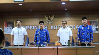 Kota Bekasi - Wakil Wali Kota Bekasi, Abdul Harris Bobihoe membuka Rapat Koordinasi Optimalisasi Pelaksanaan Program Jaminan Sosial Ketenagakerjaan Sektor Jasa Konstruksi Tahun 2026 i Aula Nonon Sonthanie, Senin (9/2/2026). Foto: Gobekasi.id.