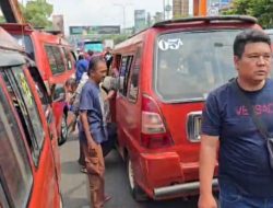 “Kami Mau Makan Apa?” Sopir Angkot Tolak Trans Beken, Penghasilan Disebut Turun 70 Persen