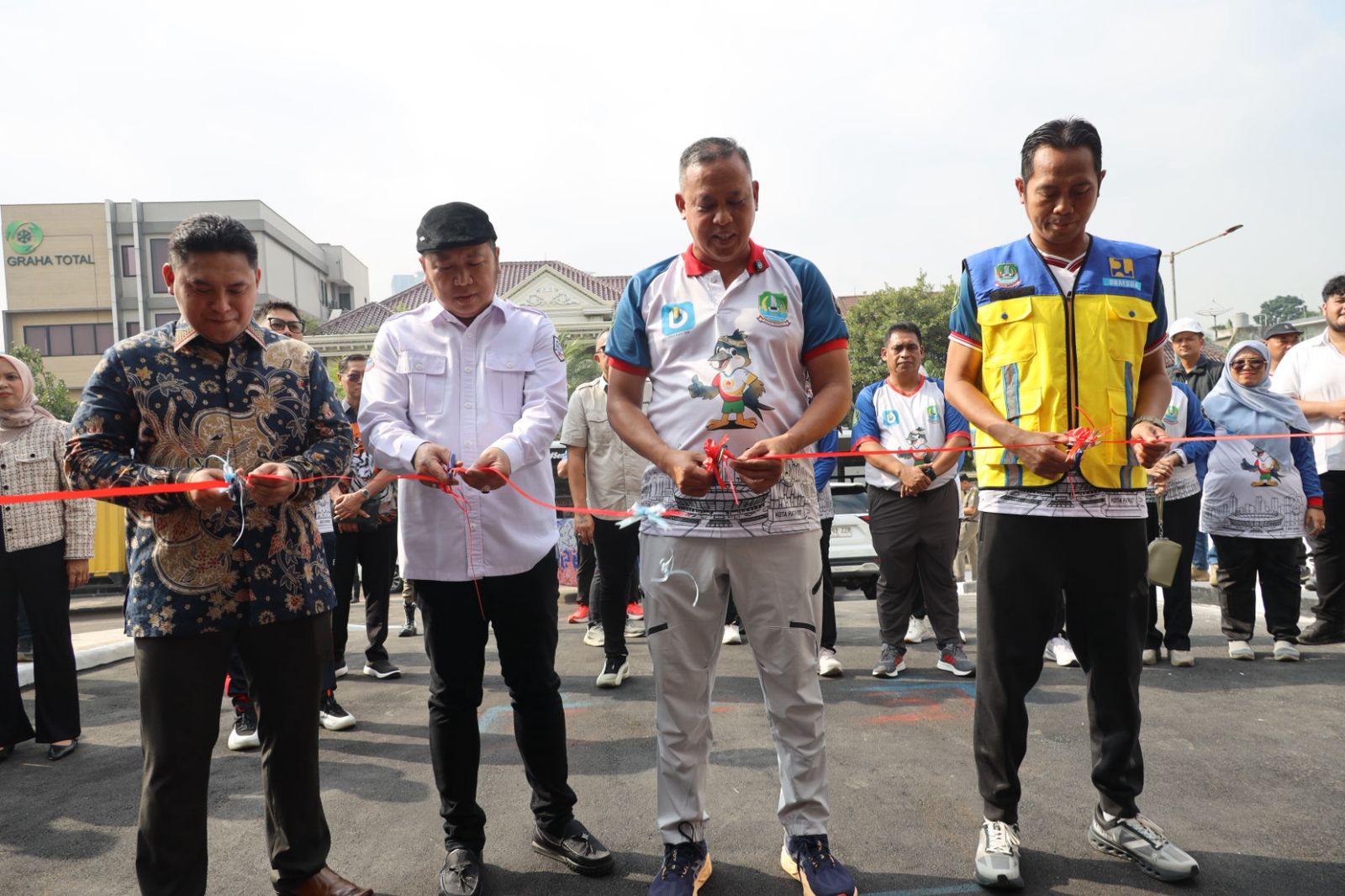 Kota Bekasi - Wali Kota Bekasi Tri Adhianto meresmikan Jembatan Kalimalang, Selasa (10/2/2026). Foto: Ist/Gobekasi.id.