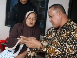Wali Kota Bekasi Kunjungi Pedagang Nasi Uduk Korban Pencurian di Pondok Melati