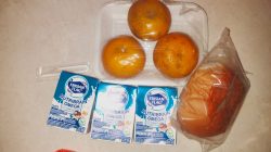 Kota Bekasi - Menu MBG salah satu PAUD di Bekasi Timur menyediaan tiga susu, jeruk dan roti untuk tiga hari. Foto: Ist/Gobekasi.id.