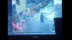 Kota Bekasi - Rekaman CCTV menangkap korban di sekitar RS Juwita. Foto: Ist/Gobekasi.id.