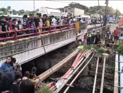 Jasad Bayi Laki-laki Ditemukan Mengapung di Kali Pacing Kedungwaringin