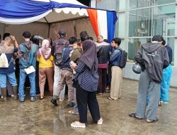 Ratusan Warga Serbu Pendaftaran Motis 2026 di Stasiun Bekasi, Kuota Awal Cepat Terisi