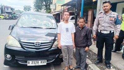 Kota Bekasi - Polisi mengamankan pengemudi disabilitas yang diduga tabrak lari di Bekasi Timur, Jumat (13/3/2026). Foto: Ist/Gobekasi.id.