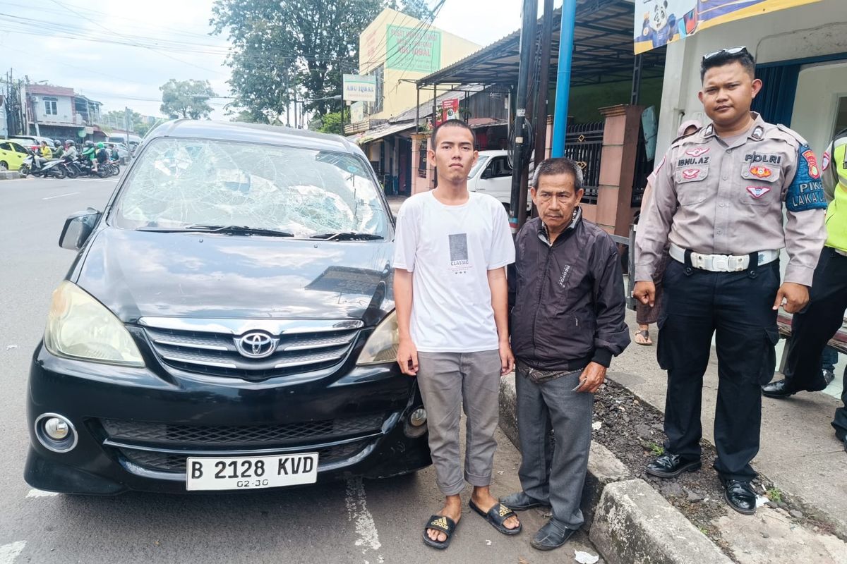 Kota Bekasi - Polisi mengamankan pengemudi disabilitas yang diduga tabrak lari di Bekasi Timur, Jumat (13/3/2026). Foto: Ist/Gobekasi.id.