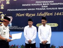 Lebaran Berkah, 927 Narapidana Lapas Bulak Kapal Terima Remisi, 8 Orang Langsung Bebas