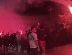 Euforia Maung Bandung di Jalur Mudik, Pantura Cikarang Tersumbat Asap Flare