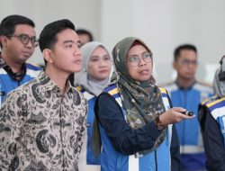 Jelang Puncak Mudik, Wapres Gibran Tinjau Command Centre Tol di Bekasi