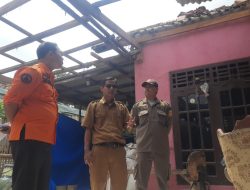 Puting Beliung Terjang Cikarang, Puluhan Rumah di Desa Cicau dan Ciantra Rusak Parah
