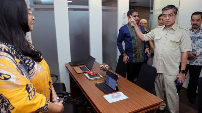 Bekasi - Menteri Ketenagakerjaan (Menaker), Yassierli, memastikan Posko Tunjangan Hari Raya (THR) dan Bonus Hari Raya (BHR) Keagamaan Tahun 2026 Kementerian Ketenagakerjaan (Kemnaker) tetap siaga selama libur nasional dan cuti bersama Nyepi serta Idulfitri 1447 Hijriah. Foto: Ist/Gobekasi.id.