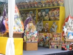 Geliat “Cuan” Lebaran di Jalan Ahmad Yani: Intip Strategi Pedagang Parsel Bekasi Bidik Omzet Jutaan