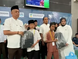 Kemensos Gandeng Lembaga Filantropi, 300 Anak Yatim di Bekasi Terima Santunan