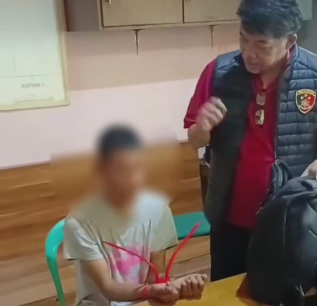 Kota Bekasi - Unit Reskrim Polsek Bekasi Utara mengamankan seorang pria berinisial J.S. pada Jumat, 27 Februari 2026. Foto: Ist/Gobekasi.id.