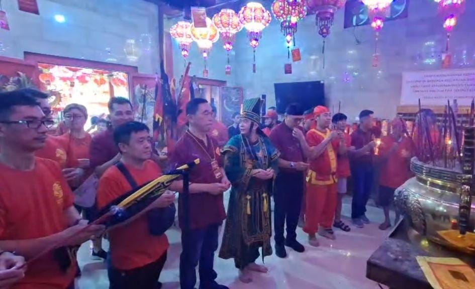 Kota Bekasi - Kirab Budaya Cap Go Meh 2026 akan digelar mulai pukul 15.00 WIB di Kelenteng Hok Lay Kiong, Kelurahan Margahayu, Kecamatan Bekasi Timur. Dari lokasi tersebut, ratusan peserta akan bergerak menyusuri sejumlah ruas jalan sebelum kembali ke titik awal menjelang waktu berbuka, Selasa (3/3/2026). Foto: Ist/Gobekasi.id.