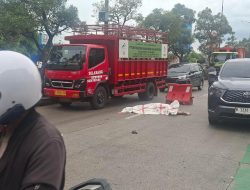 Nyalip Truk di Jalan Ahmad Yani Bekasi, Pengendara Nmax Tewas Terlindas