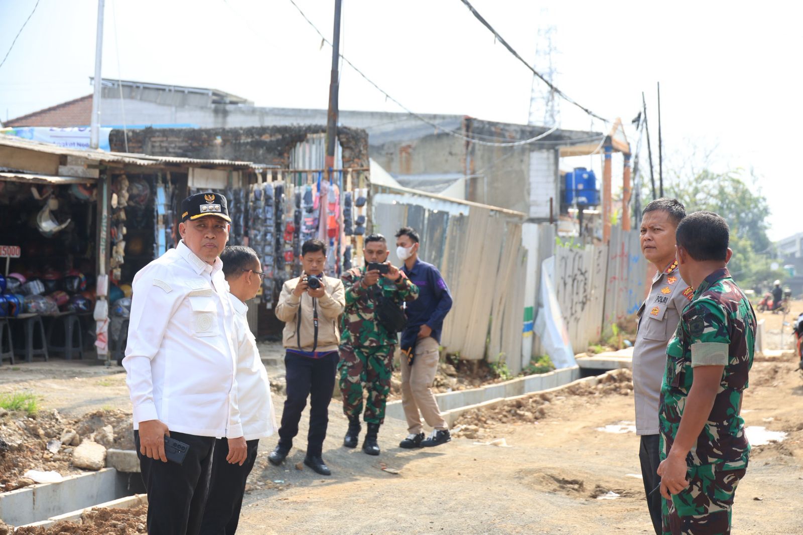 Kota Bekasi - Wali Kota Bekasi, Tri Adhianto, memimpin langsung inspeksi jalur angkutan lebaran pada Kamis (12/3/2026) untuk memastikan jalanan di Kota Patriot siap menyambut jutaan pemudik yang akan melintas. Foto: Ist/Gobekasi.id.