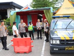 One Way Nasional, Kapolres Metro Bekasi Kota Cek Titik Kritis KM 6B Jatibening, Pastikan Arus Balik Tak Terkunci