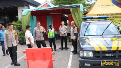 Kota Bekasi - Kapolres Metro Bekasi Kota, Kombes Pol Kusumo Wahyu Bintoro, melakukan pengecekan mendalam di Pos Pantau "Ketupat Jaya - 2026" Rest Area KM 6B Jatibening Baru, Rabu (25/3/2026). Foto: Ist/Gobekasi.id.