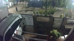 Kabupaten Bekasi - Aksi kejahatan sadis menimpa seorang pria di kawasan Perumahan Bumi Sani, Tambun Selatan, Kabupaten Bekasi, pada Senin (30/3/2026) pagi. Korban diserang dengan siraman air keras oleh Orang Tidak Dikenal (OTK). Foto: Ist/Gobekasi.id.