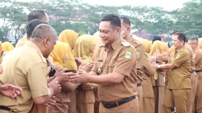 Kabupaten Bekasi - Halal bi Halal Plt Bupati Bekasi Asep Surta Atmaja bersama dengan ASN, Senin (30/3/2026). Foto: Ist/Gobekasi.id.