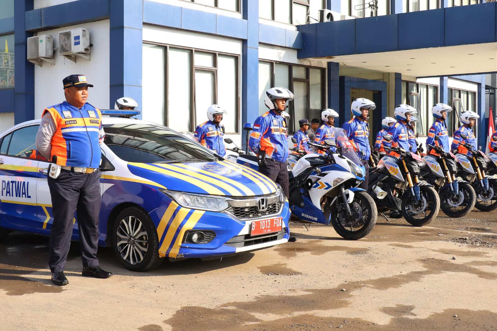 Kabupaten Bekasi - Dinas Perhubungan (Dishub) Kabupaten Bekasi menyiapkan puluhan personel untuk menjaga kelancaran arus mudik dan arus balik Idul Fitri 1447 Hijriah/2026.