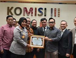 Polemik Musala di Cluster Vasana-Neo Vasana Berakhir Damai, Kapolres Metro Bekasi Raih Penghargaan dari DPR RI