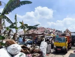 20 Ribu Ton Sampah di TPS Ilegal Sriamur Mulai Dievakuasi ke Burangkeng