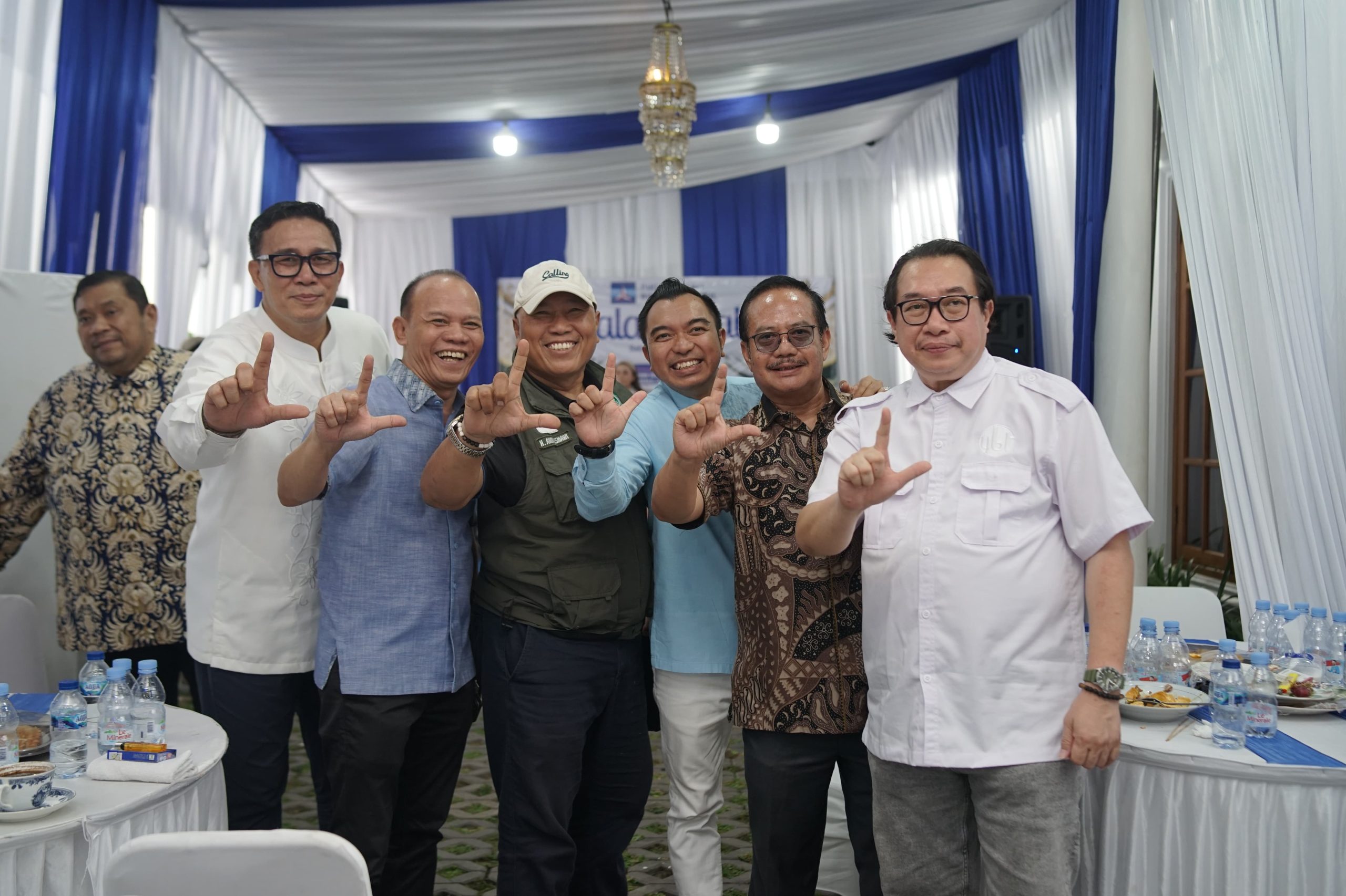 Kota Bekasi - Uki Ifwa bersama para senior Partai Demokrat Kota Bekasi