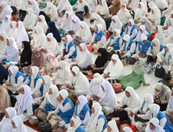 3.195 Jemaah Haji Kabupaten Bekasi Mulai Terbang Bertahap ke Tanah Suci Hari Ini
