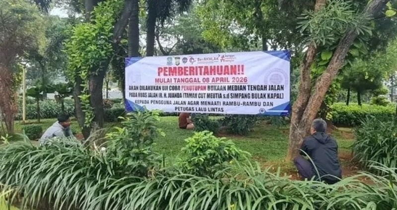 Bekasi - Pemasangan informasi di ruas Taman Cut Meutia hingga Bulak Kapal oleh Dishub Bekasi berkaitan dengan rekayasa lalu lintas