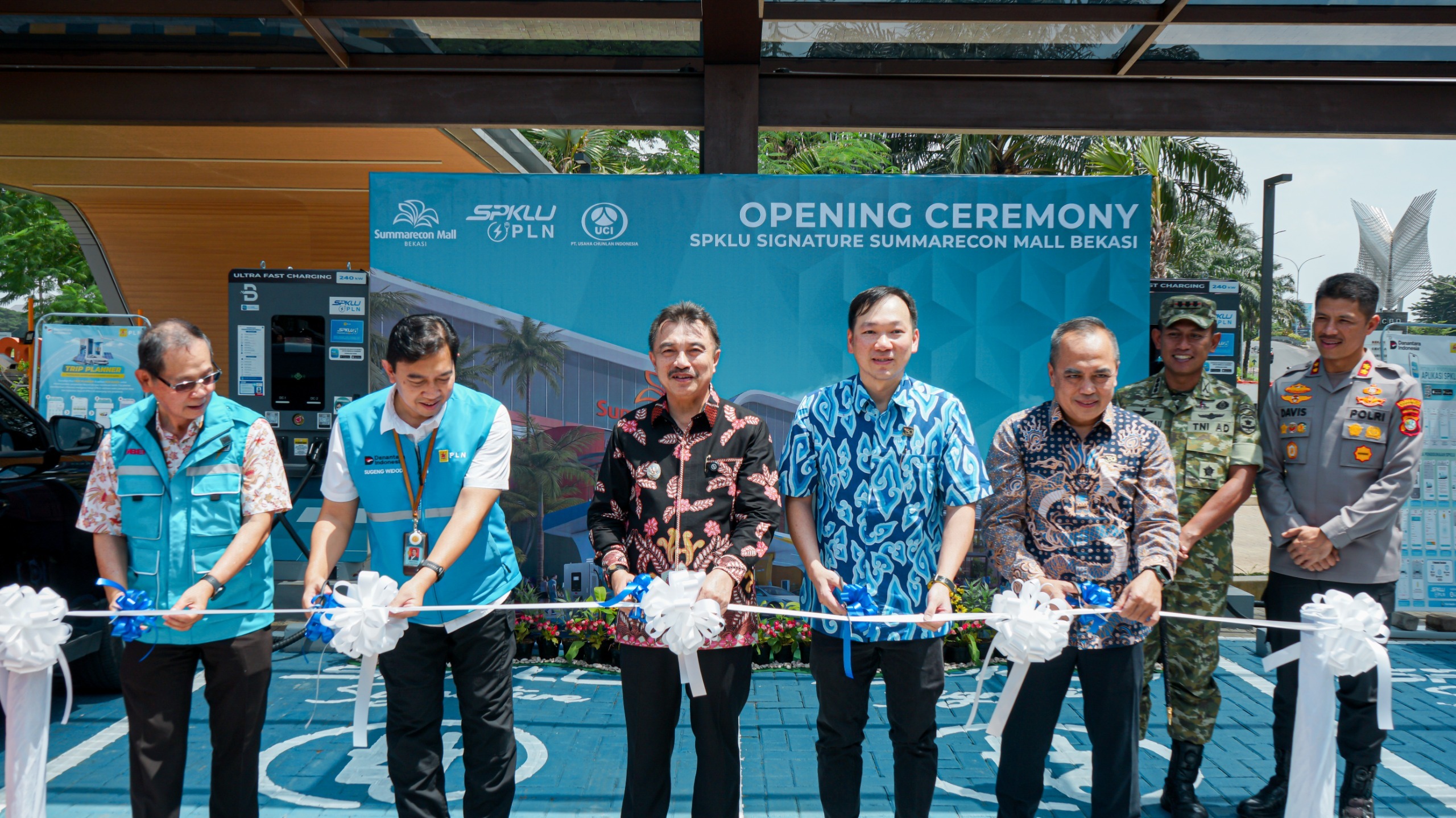 Kota Bekasi - Peresmian SPKLU Signature Summarecon Mall Bekasi Ultra Fast Charging