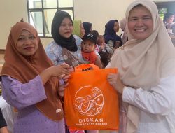 Lawan Stunting, Pemkab Bekasi Tebar Paket Ikan Segar Lewat Program ‘SIAP BUGARKAN’