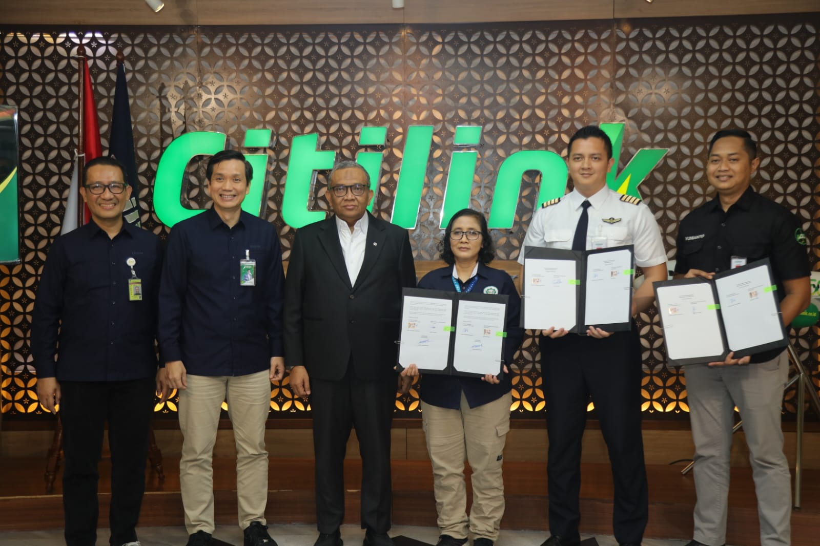 Tangerang -Wakil Menteri Ketenagakerjaan (Wamenaker) Afriansyah Noor di acara Penandatanganan Perjanjian Kerja Bersama (PKB) antara PT Citilink Indonesia dan Serikat Karyawan Citilink (Sekaci) di Kota Tangerang, Selasa (28/4/2026). Foto: Ist/Gobekasi.id.