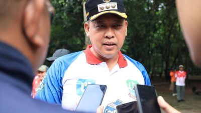 Kota Bekasi -Wali Kota Bekasi Tri Adhianto imbau ASN bersepeda