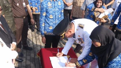Bekasi - Sebanyak 11 Rumah Sakit (RS) milik pemerintah dan swasta resmi menjalin kerja sama atau memorandum of understanding (MoU) dengan KONI Kota Bekasi di Plaza Pemerintah Kota Bekasi, Senin (27/4/2026). Foto: Gobekasi.id.