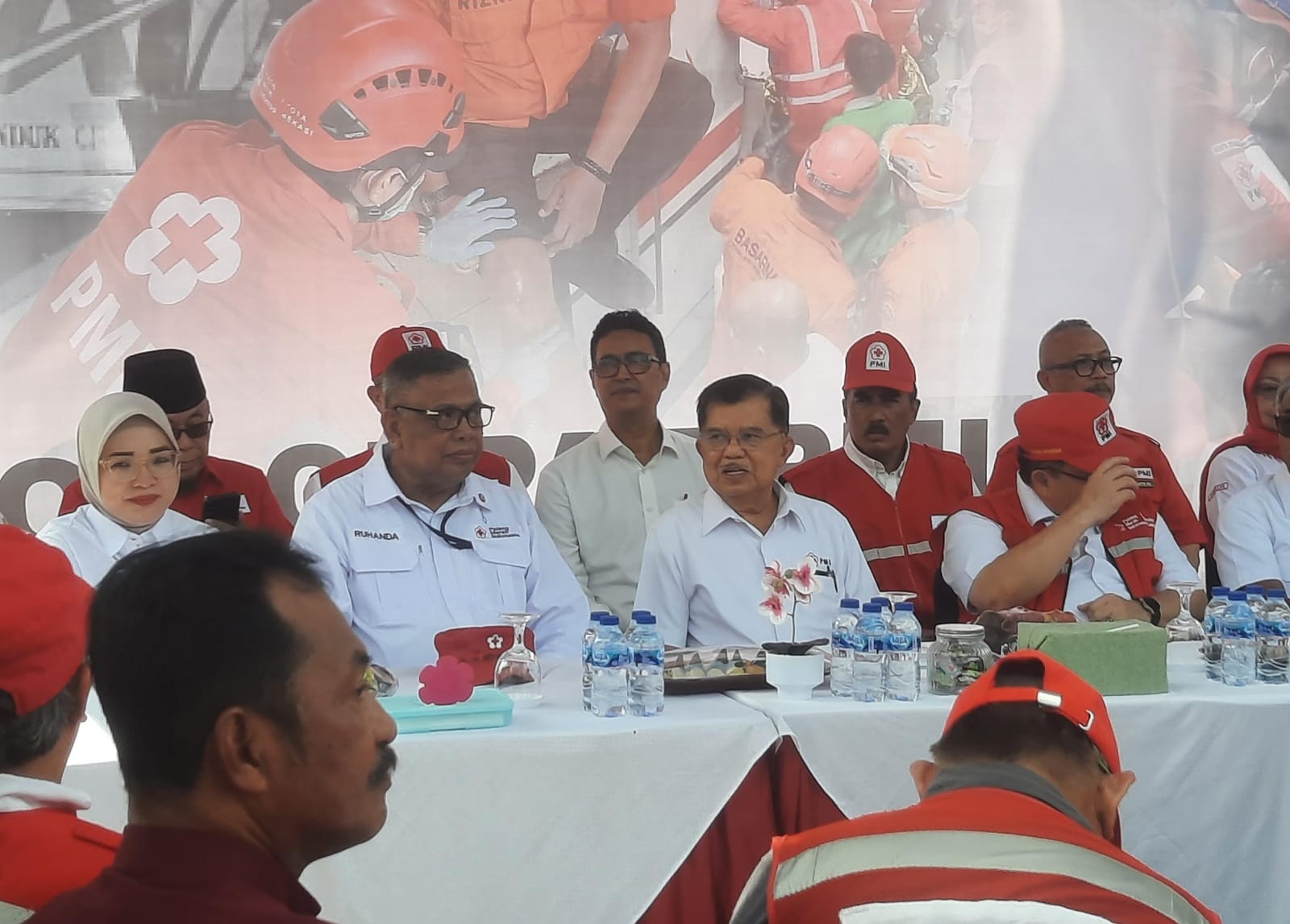Bekasi - Ketua Umum Palang Merah Indonesia (PMI) Pusat, Jusuf Kalla, menyambangi Markas PMI Kota Bekasi di Jalan Pramuka pada Rabu (29/4/2026) Foto: Septian/Gobekasi.id.