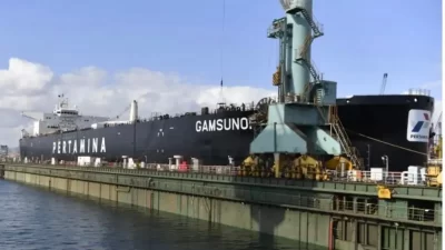 Bekasi - Kapal tanker Gamsunoro milik PT Pertamina International Shipping (PIS) masih tertahan di Selat Hormuz. (ANTARA)