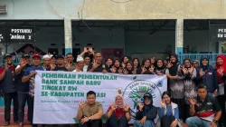 Bekasi - Dinas Lingkungan Hidup (DLH) Kabupaten Bekasi tancap gas memotong jalur birokrasi penanganan limbah dari hulu. Foto: Ist/Gobekasi.id.